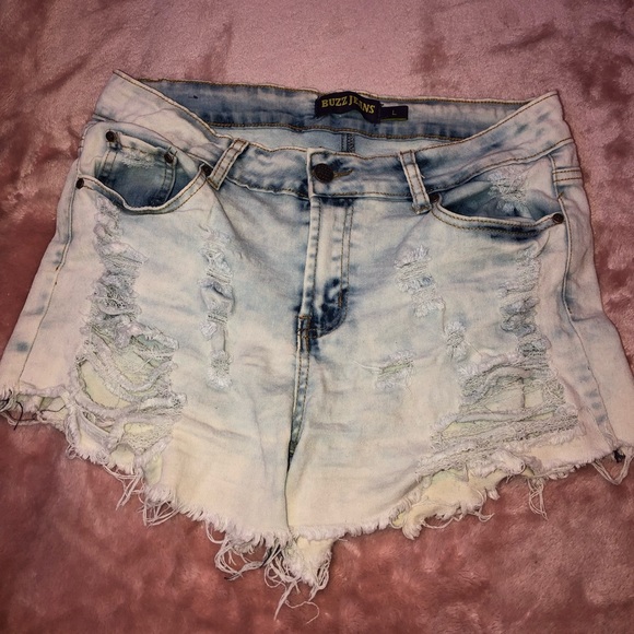 Light washed jean shorts - Picture 1 of 2